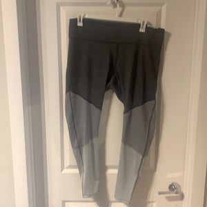 Old Navy Mid-Rise Go Dry Legging XXL